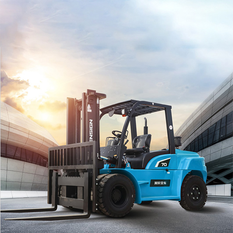 ENSIGN CPCD70 - G G-Series Four Wheel Forklift